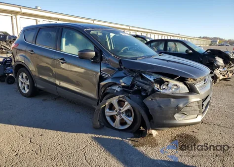 2015 Ford Escape Se z USA, uszkodzony, nr VIN 1FMCU9G95FUA55423